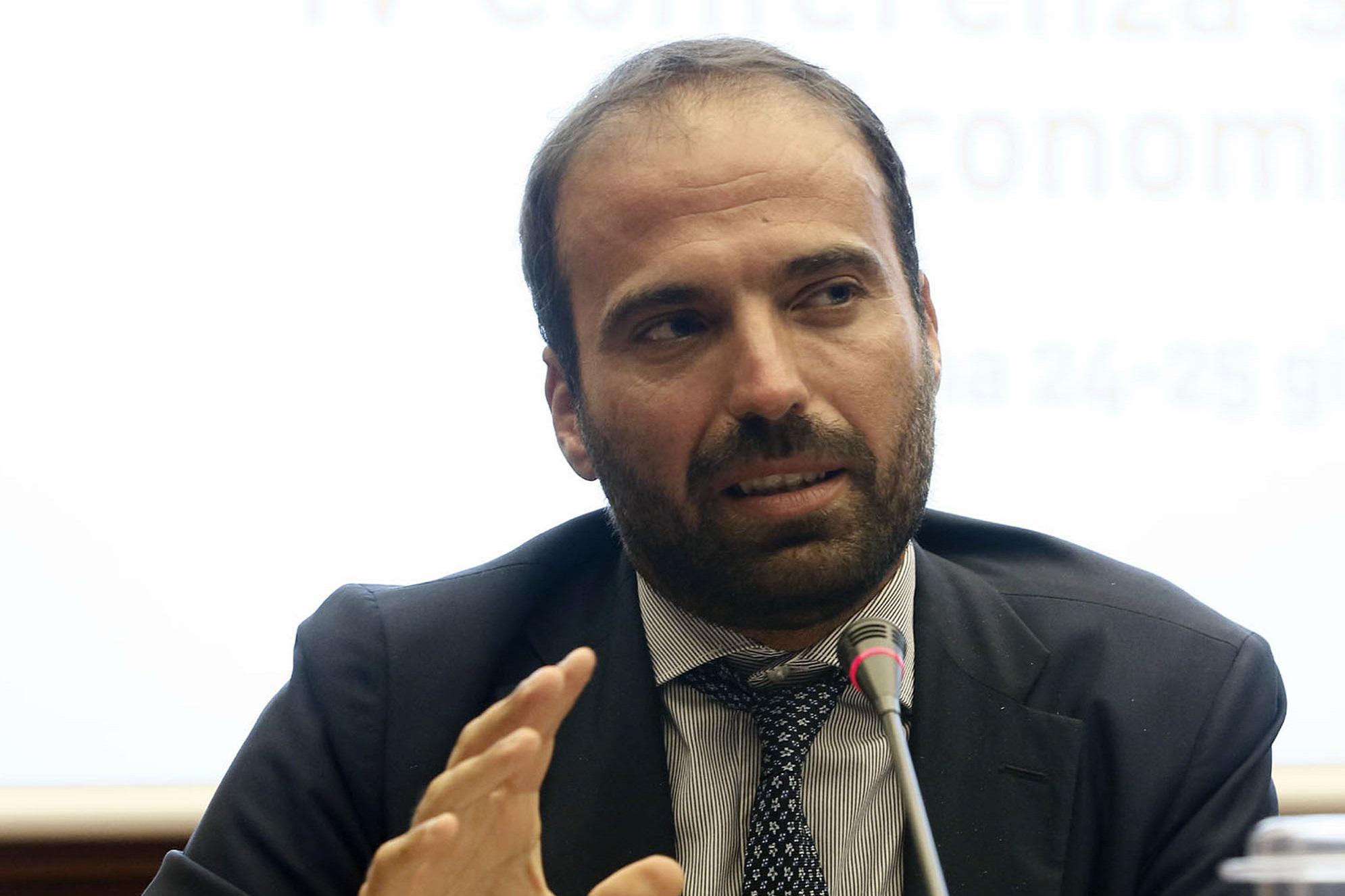 Pranzo vietato e multa per il deputato Marattin: "Confermo scuse"