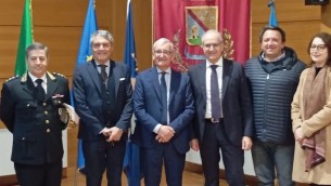 prefetto-castrese-de-rosa-visita-lamezia-rafforzata-sinergia-istituzionale-con-comune