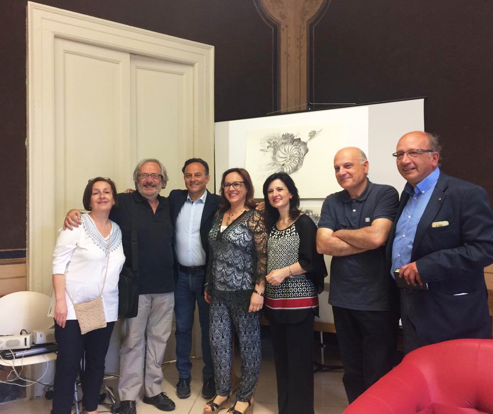 Presentazione del Premio Nautilus 2 giugno 2017.
Da sinistra Annamaria Persico, Federico Arcuri, Antonio Cannone, Saveria Gigliotti, Antonio Caporale, Santino Pascuzzi