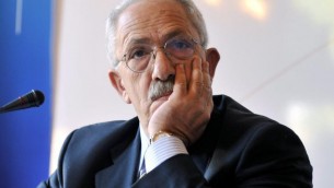 Presidente Eurispes: "Negli ultimi 25 anni visto ridursi dal 5,5% al 4% spesa nazionale"