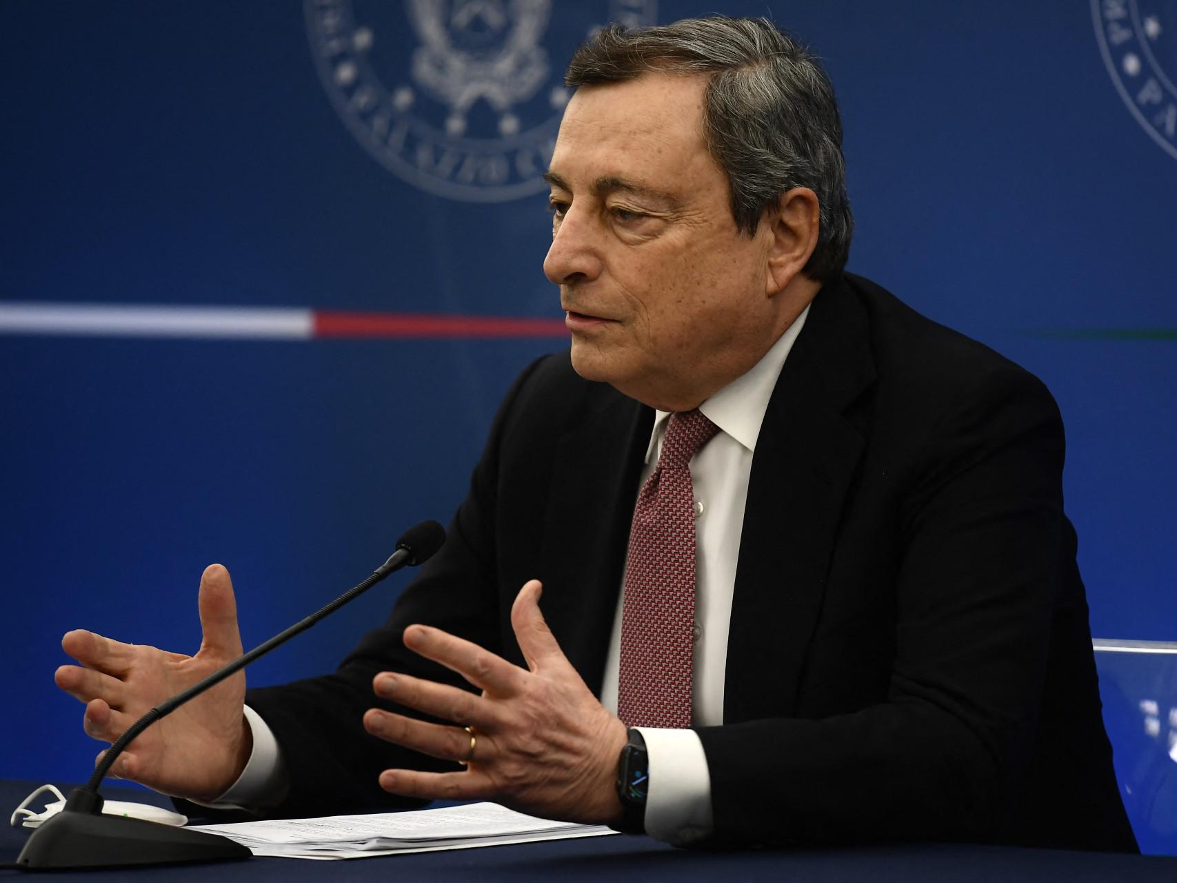 Prezzo benzina e Bollette, Draghi: "Misure importanti per conseguenze guerra Ucraina"