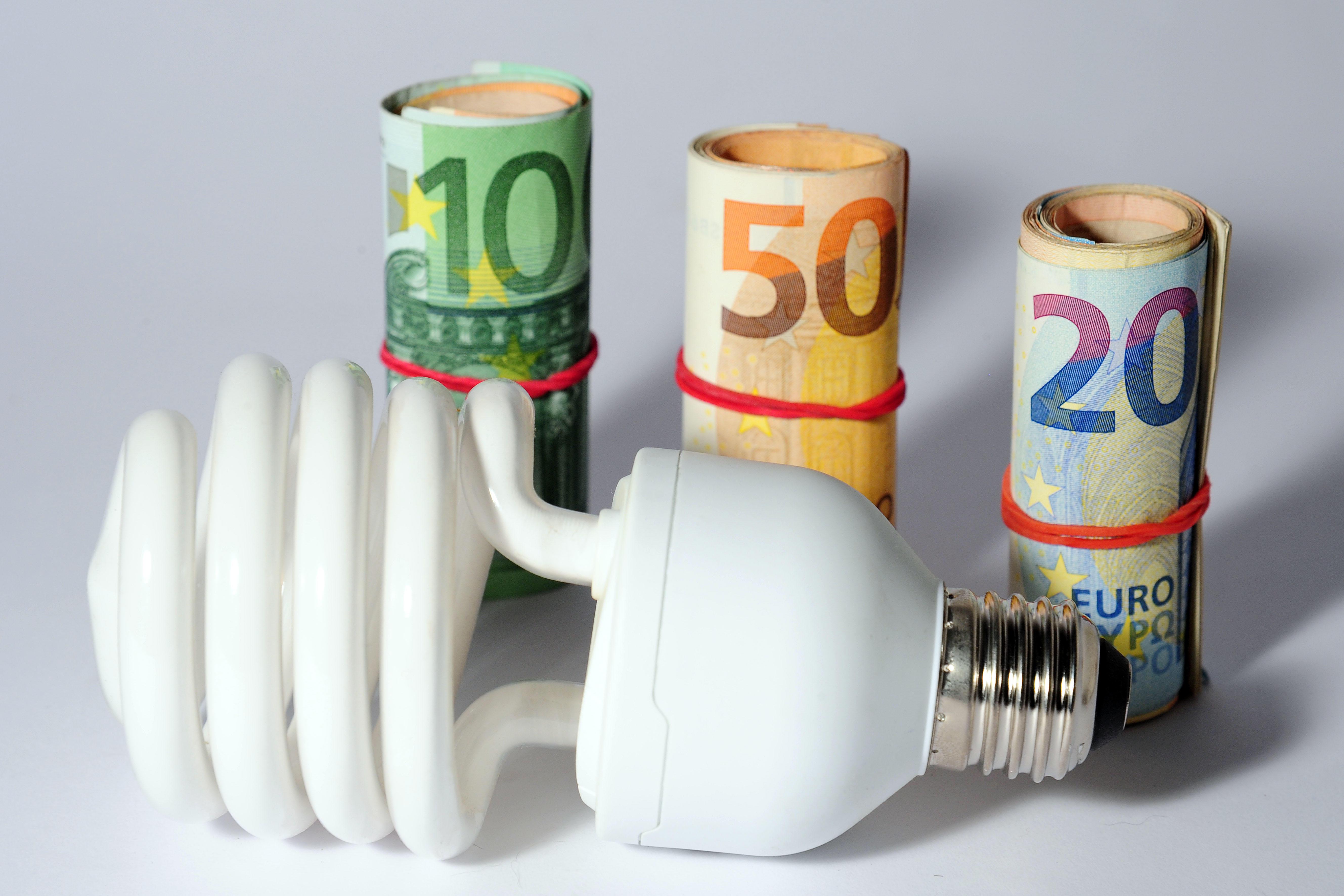Prezzo energia elettrica vola, aumenti +25% in sette giorni