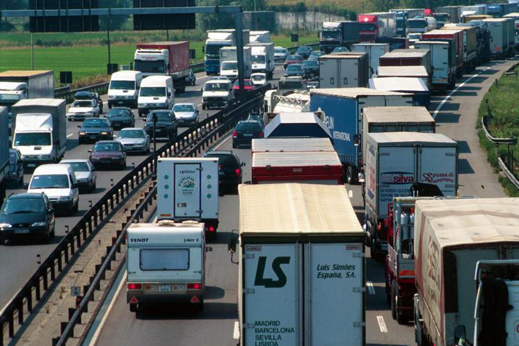 Protesta mercatali oggi, autostrada A1 bloccata