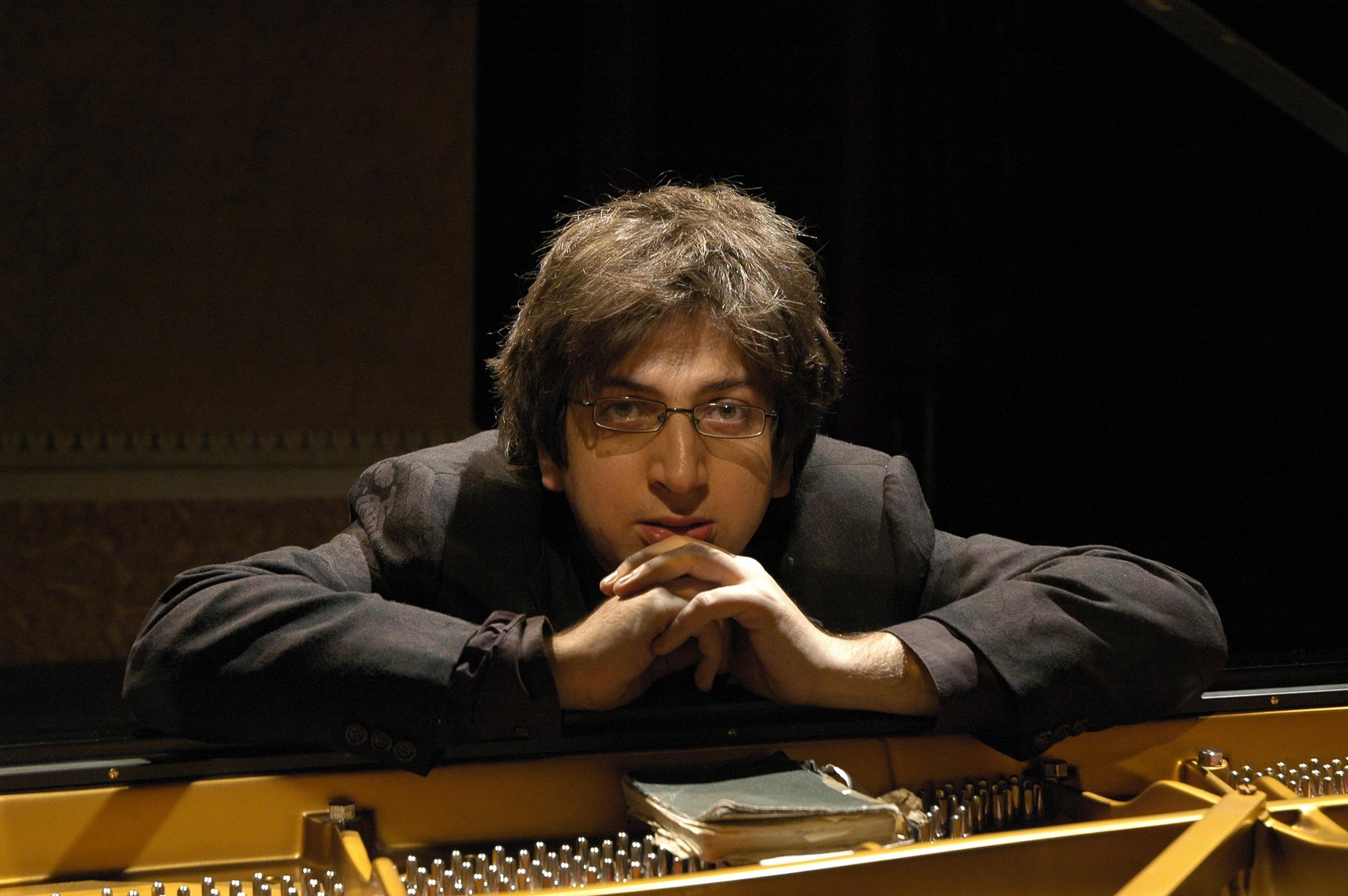 Proteste Iran, il pianista Bahrami: "Il regime ha le ore contate"