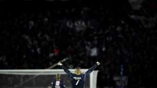 Psg-Strasburgo 2-1, Mbappé salva i parigini