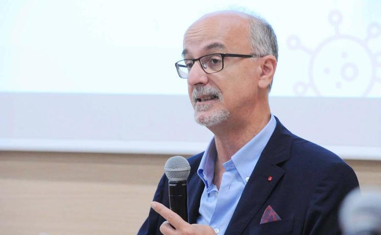 Puglia, assessore Lopalco si dimette