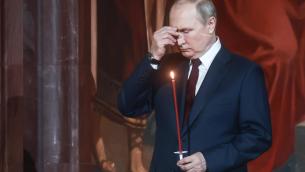 Putin alla Messa pasquale nella cattedrale Cristo Salvatore a Mosca