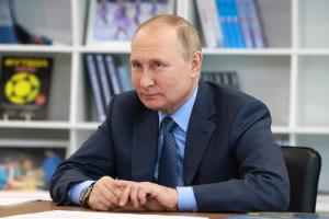 Putin: "Negoziati bloccati da Ucraina"