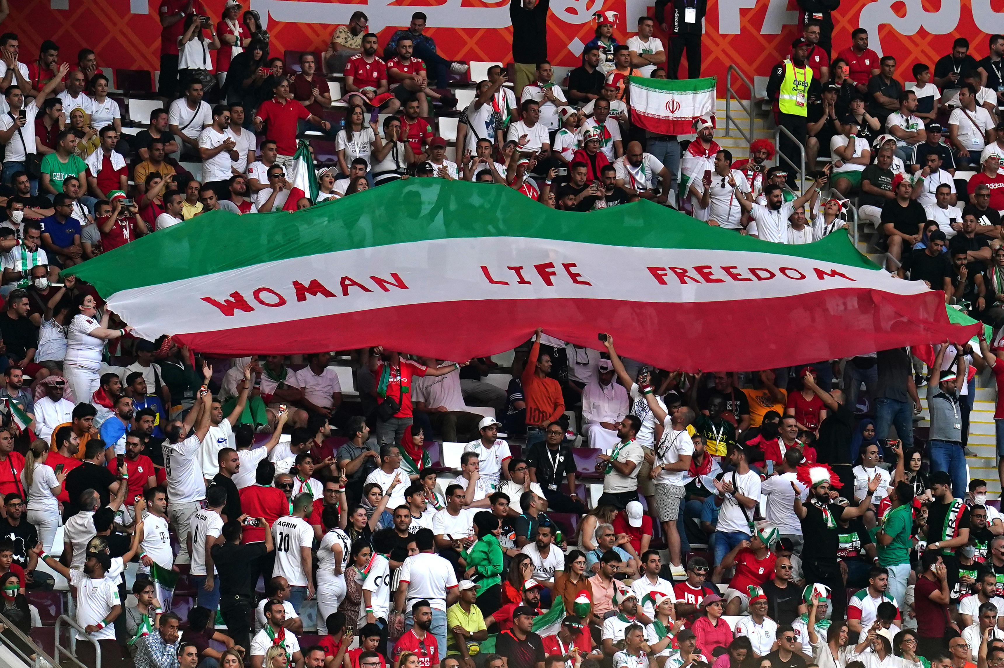 Qatar 2022, dai giocatori dell'Iran il primo fatto dei Mondiali