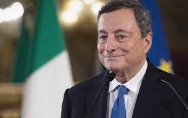 Quirinale, il barista di Draghi: "Sua moglie mi ha detto che andrà al Colle"