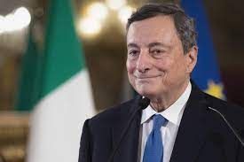 Quirinale, il barista di Draghi: "Sua moglie mi ha detto che andrà al Colle"