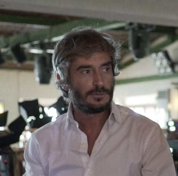 Quirinale, Osho: "Non escludo Mattarella, ormai al Colle i contratti li fanno 7+7"