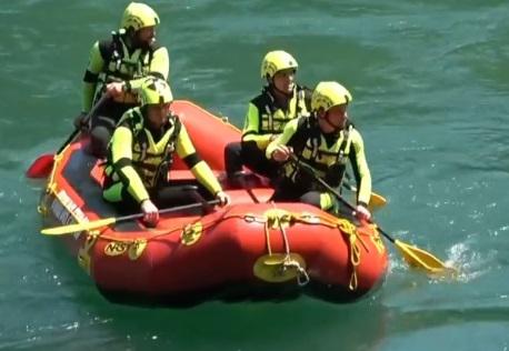 Ragazzo trascinato via dalla corrente del torrente Masino