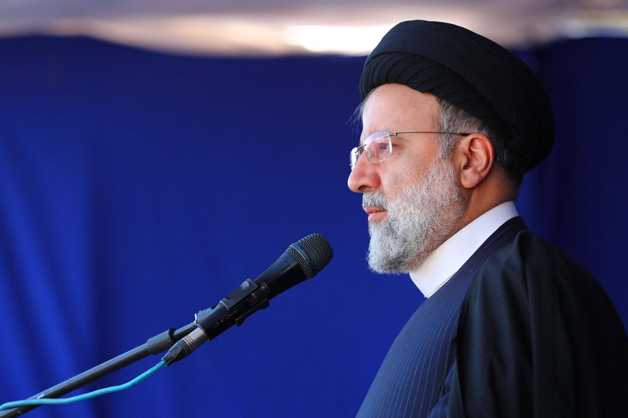 Raid in Siria, pasdaran morti e accuse a Israele