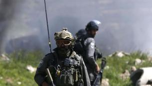 Raid Israele su Gaza, "7 morti tra cui una bambina e 40 feriti"