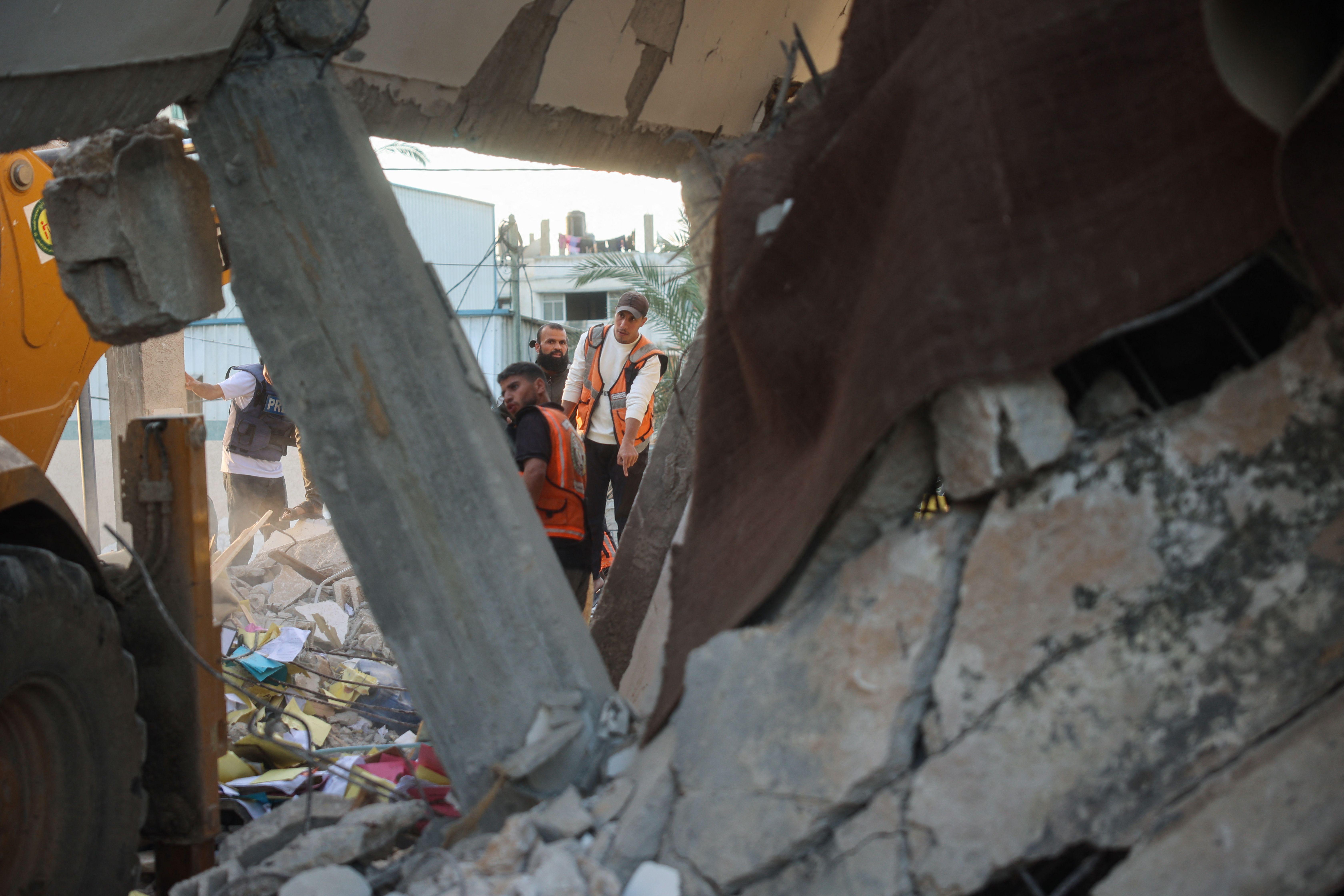 Raid Israele su Gaza, "almeno 14 morti"