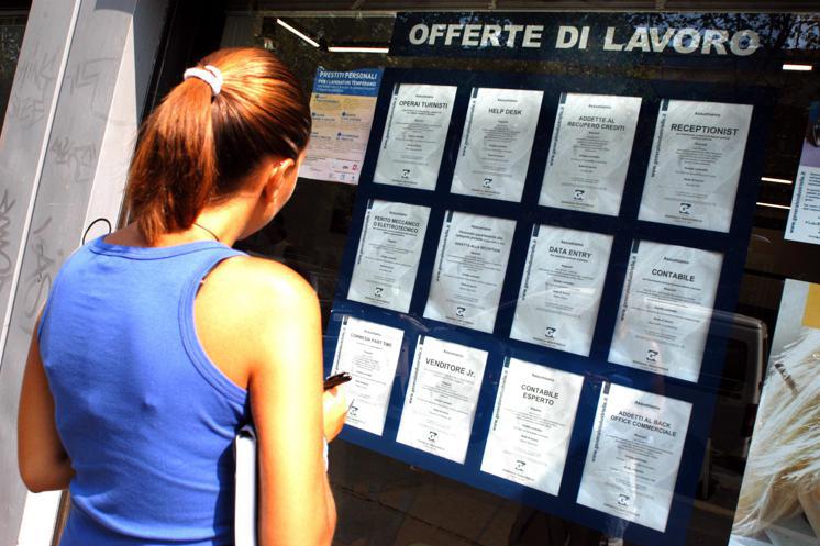 Rapporto Eurispes: sempre più poveri, nel 2020 persi 440mila posti lavoro