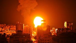 Razzi israeliani su Gaza