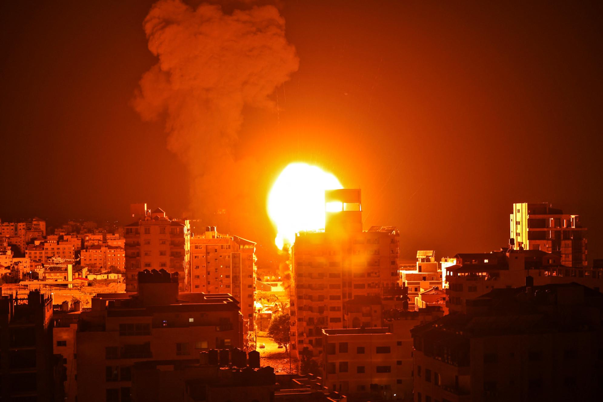 Razzi israeliani su Gaza