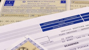 Rc auto, stangata in arrivo: nel 2024 rincari di 500 euro