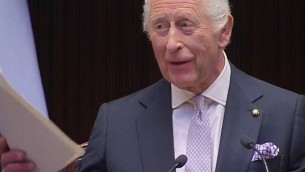 Re Carlo, il discorso in italiano alla Camera: "Nostre storie intrecciate"