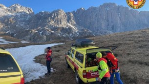 Recuperati tre alpinisti, erano bloccati a oltre 2mila metri di quota sotto Torre Chianevate