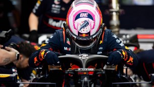 Red Bull, Lawson delude in Australia