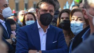 Reddito cittadinanza, Conte: "Non si cancella, sarà cambiato in meglio"