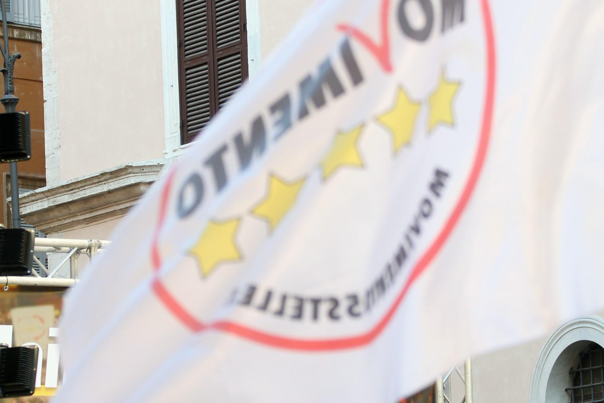 Reddito cittadinanza, M5S: "In piazza ma no rischio disordini, Pd? E' il benvenuto"