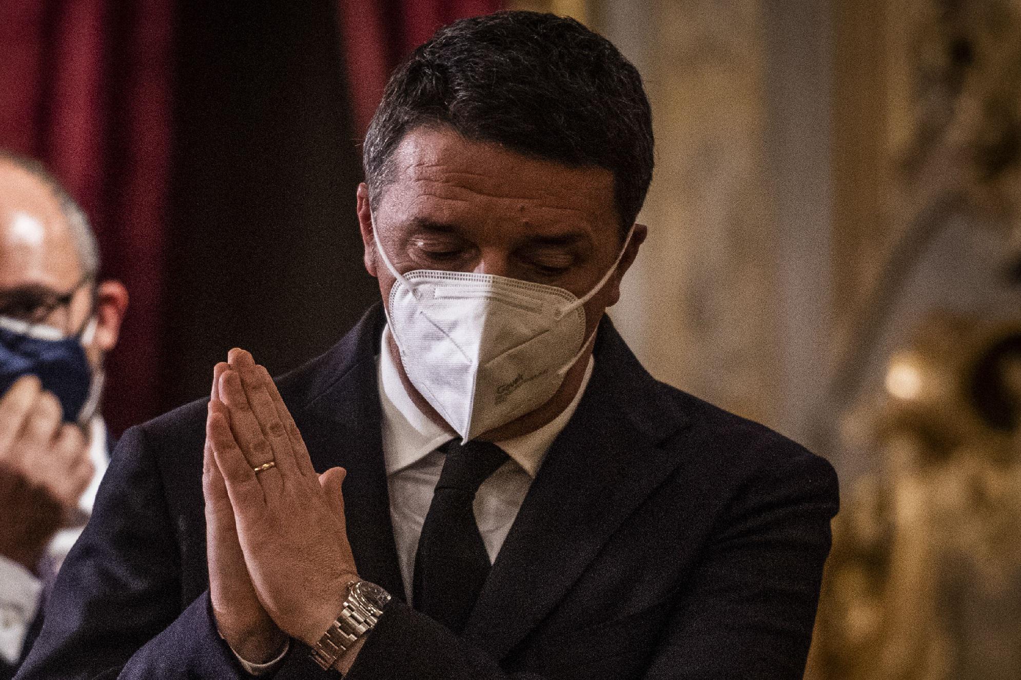 Reddito cittadinanza, Renzi insiste: "Chi di referendum ferisce..