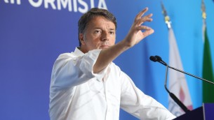 Renzi contro tutti, dall'Ue al governo Meloni da Schlein a Conte: cosa ha detto
