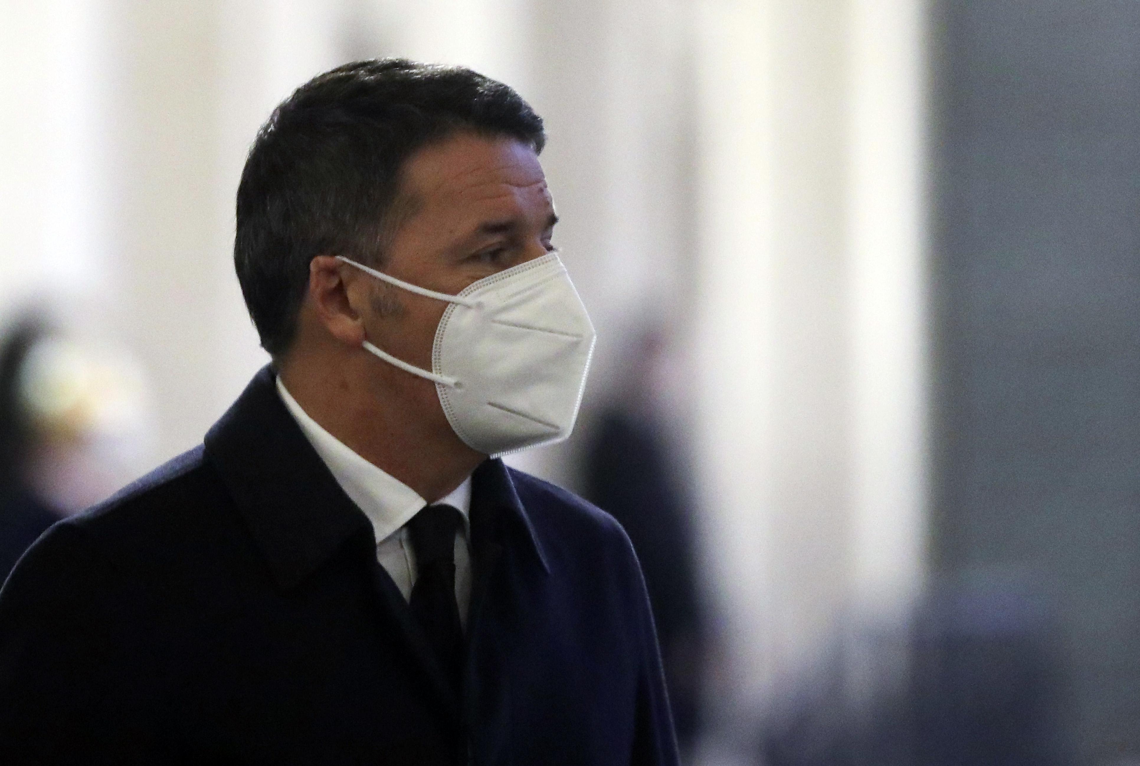 Renzi: "Mia moglie vaccinata ora è positiva al Covid"