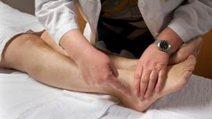 Reumatologo Lubrano: "Le small molecules bloccano l’artrite psoriasica"