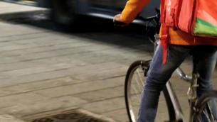 Rider eroe sventa furto in un bar e fa arrestare il ladro