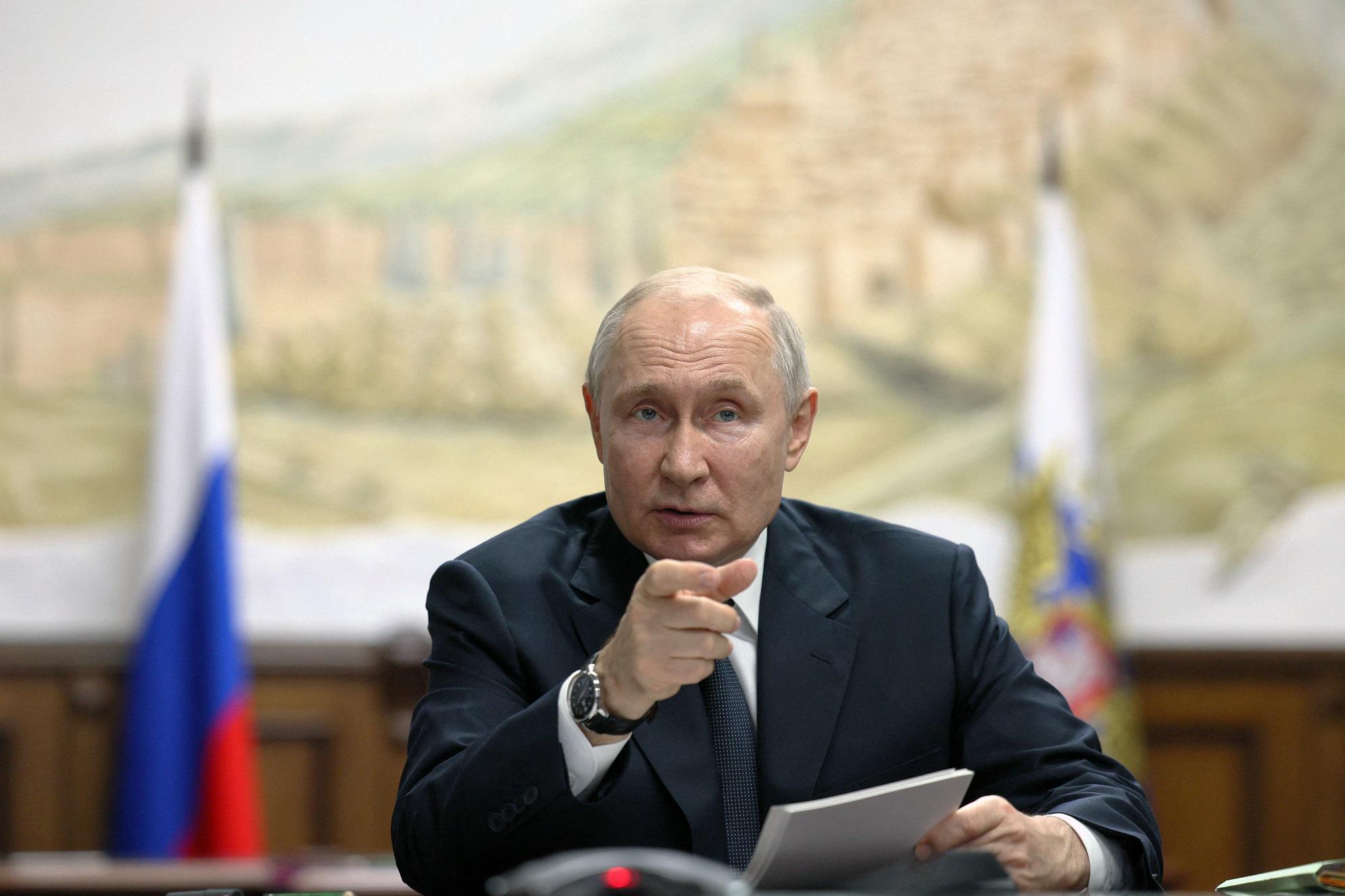 Rivolta Wagner e Prigozhin, Putin avvia le 'purghe' in Russia: "Arrestato Surovikin"