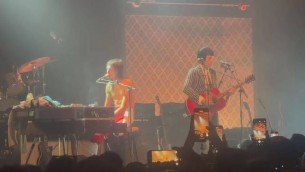 Roma canta Lucio Corsi, 4mila fan per il live all’Atlantico - Video