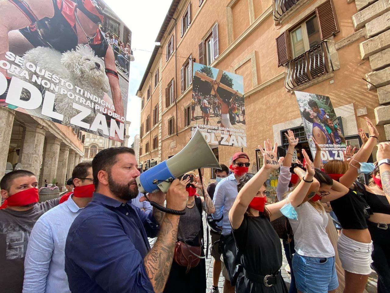 Roma, CasaPound: "Candidati nei municipi? Nessun accordo ma scelte individuali"