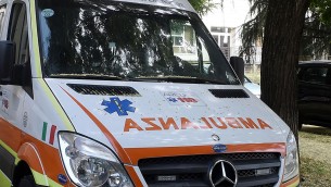 Roma, clochard si dà alle fiamme in parco al Tuscolano