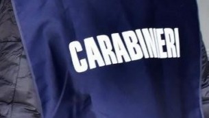 Roma, frodi assicurative con falsi incidenti: 4 arresti, sospesi 4 medici