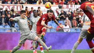 Roma-Genoa 0-0, doppia beffa per Zaniolo: gol annullato e rosso