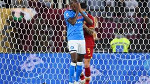 Roma-Napoli 0-0, azzurri frenano: Milan aggancia primo posto