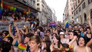 Roma Pride: "Revoca patrocinio Regione Lazio? Pro Vita ordina, politica esegue"