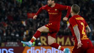 Roma-Salernitana 2-1, vittoria in rimonta con Perez e Smalling