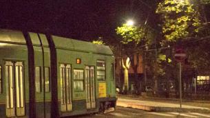 Roma, tram investe e uccide un uomo