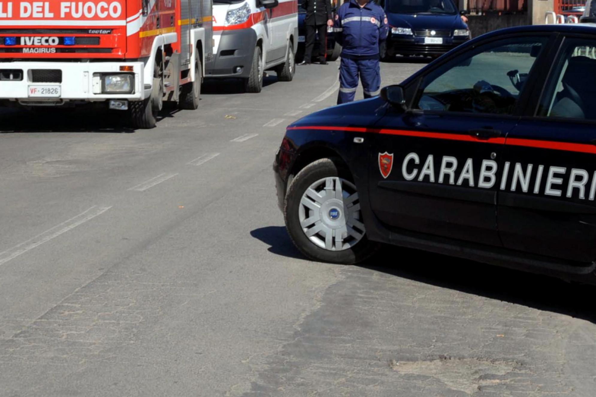 Roma, uccide la madre con la fiocina e dà fuoco alla casa