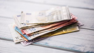 Rottamazione quater, scadenza prima rata il 31 ottobre: come e dove si paga