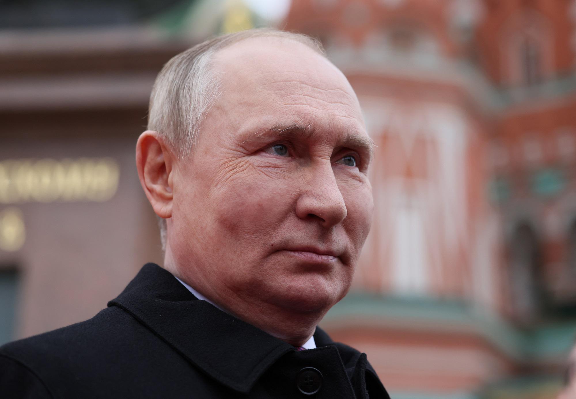 Russia-Cina, Putin a Xi Jinping: "Rafforzare collaborazione militare"