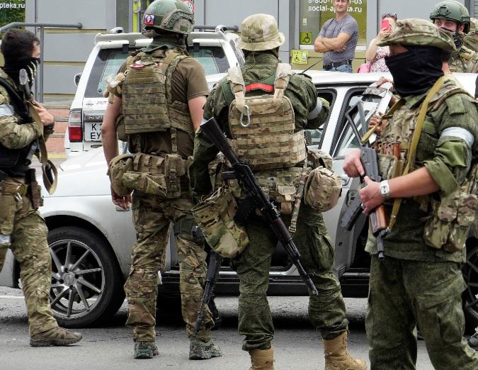 Russia, Cnn: "Potere Putin a rischio, prossime 24 ore decisive"