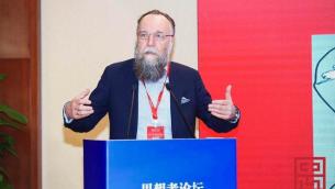 Russia, Dugin: "Putin non ascolterà Papa o Salvini, inutili viaggi a Mosca"