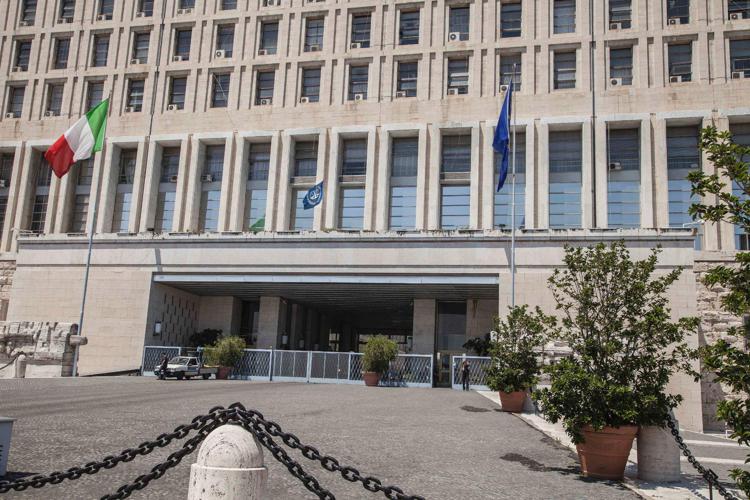 Russia, fonti Farnesina: "Viaggio Salvini a Mosca? Mai comunicato"